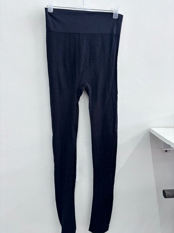 Producto - Calza lisa levanta gluteo