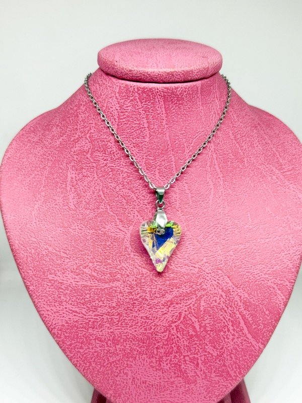 Producto - Collar corazón tornasolado