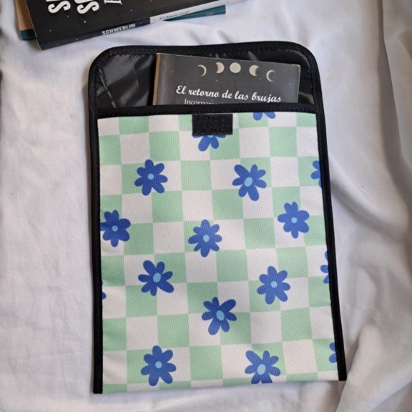 Producto - Funda para libros marga