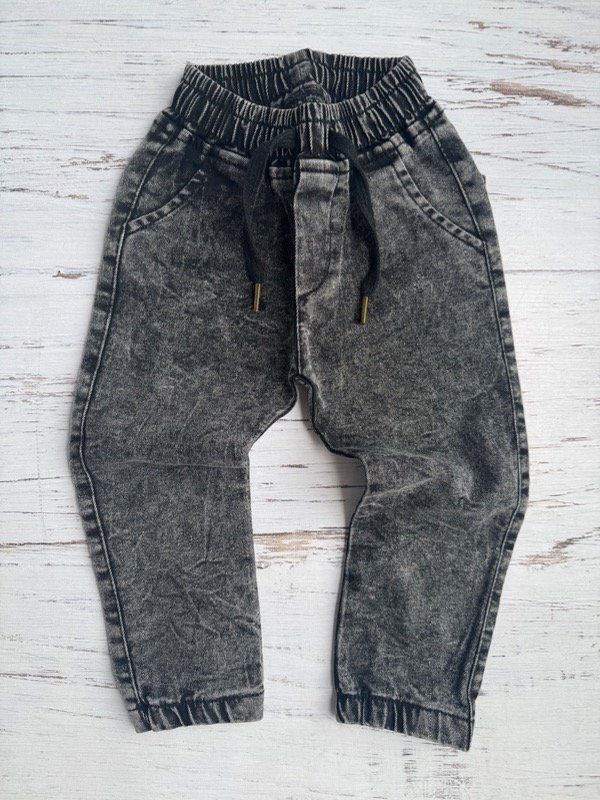 Producto - Jean jogger clásico elastizado gris
