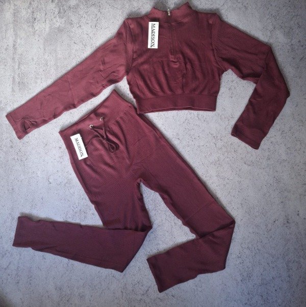 Producto - Crop Luna mangas largas bordó