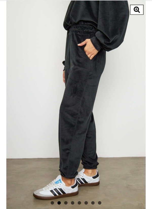 Producto - Jogging Benedeta negro