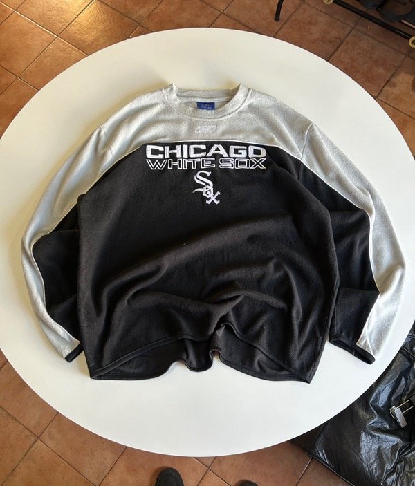 Producto - Polar Crewneck Rebook x White Sox (L)