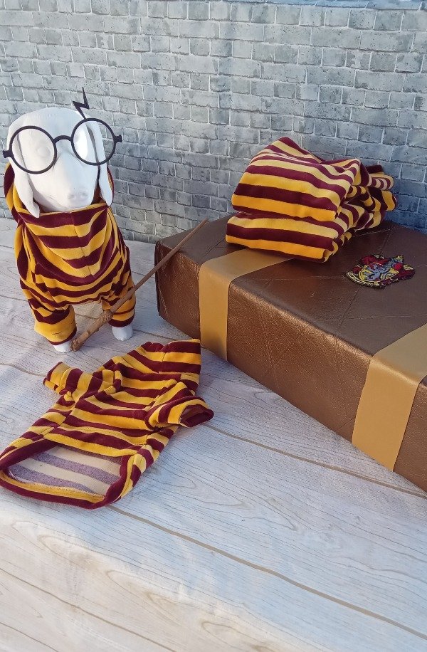 Producto - Poleron griffyndor curva de 9 talles