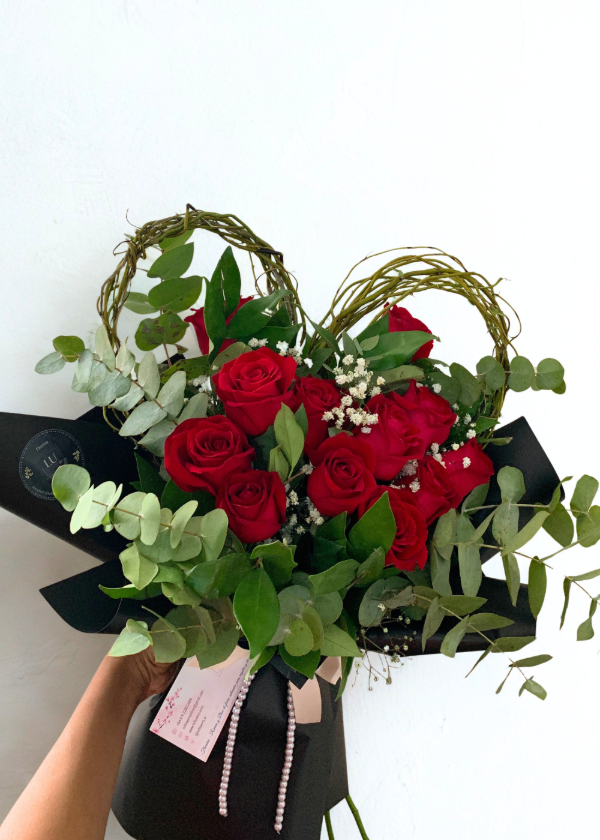 Producto - Ramo de corazon con rosas