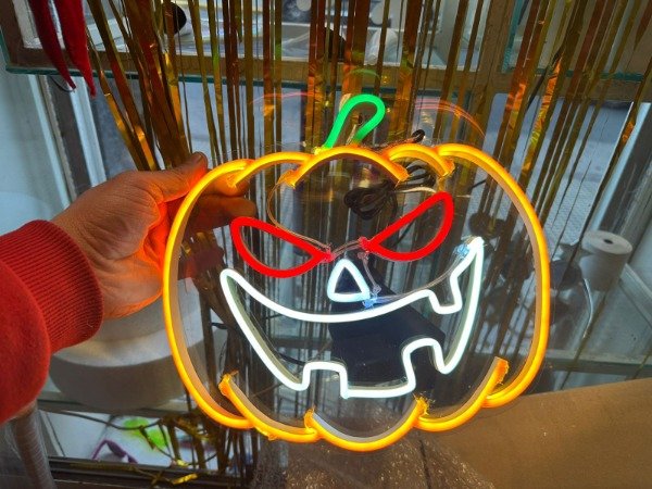 Producto - Cartel led "CALABAZA"