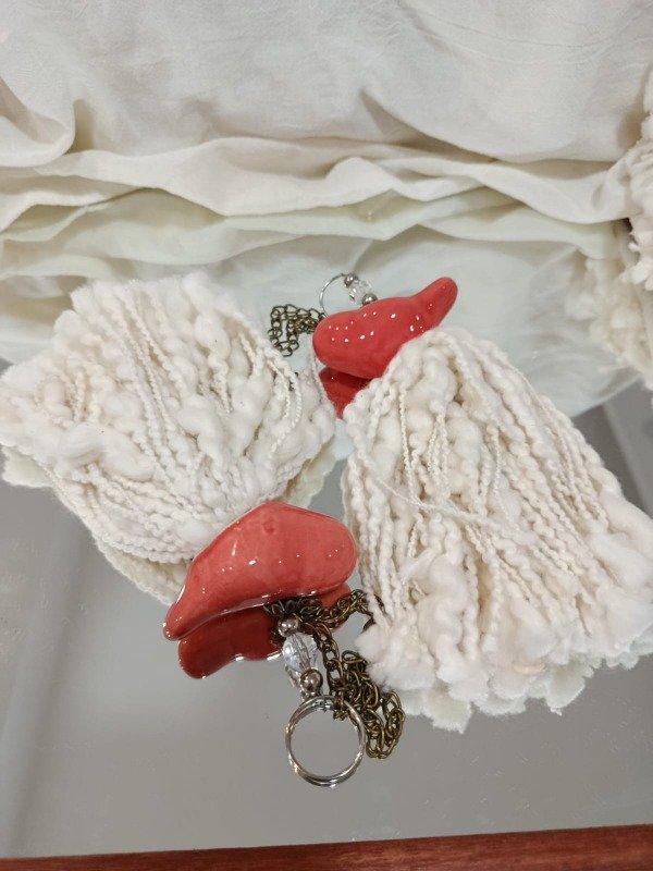 Producto - Borlas pajarito rojo