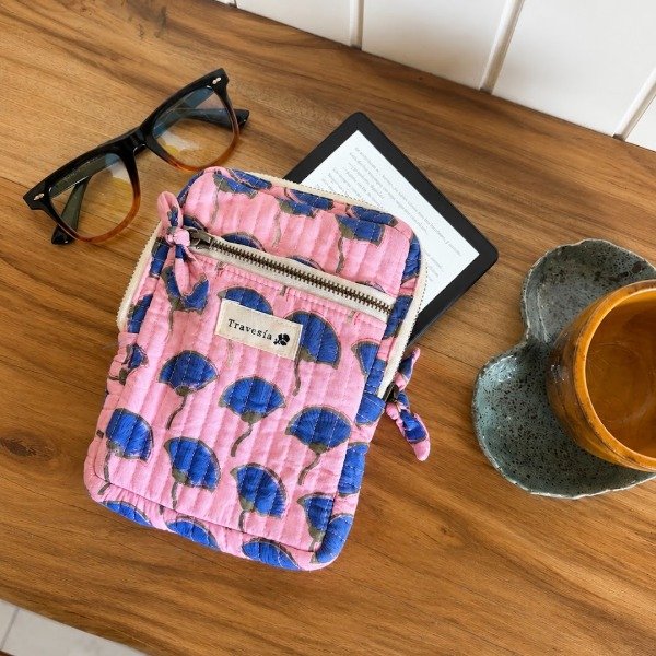 Producto - Funda Kindle Caro