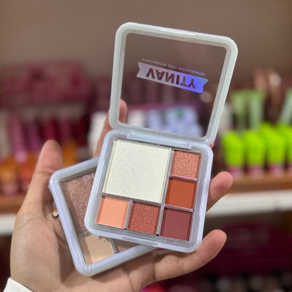 Producto - Paleta iluminador + sombras pink21