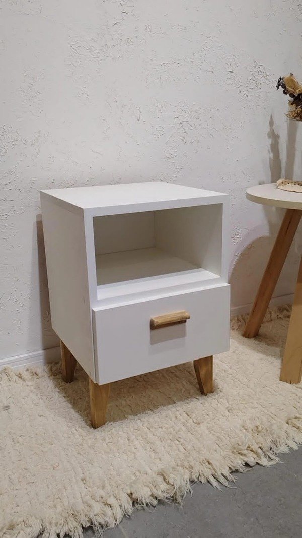 Producto - Mesa de luz un cajón