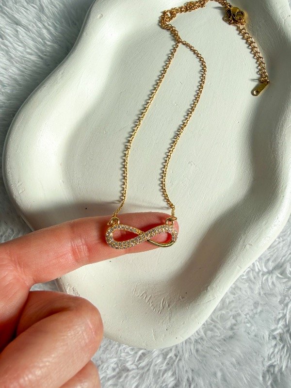 Producto - Collar infinito dorado