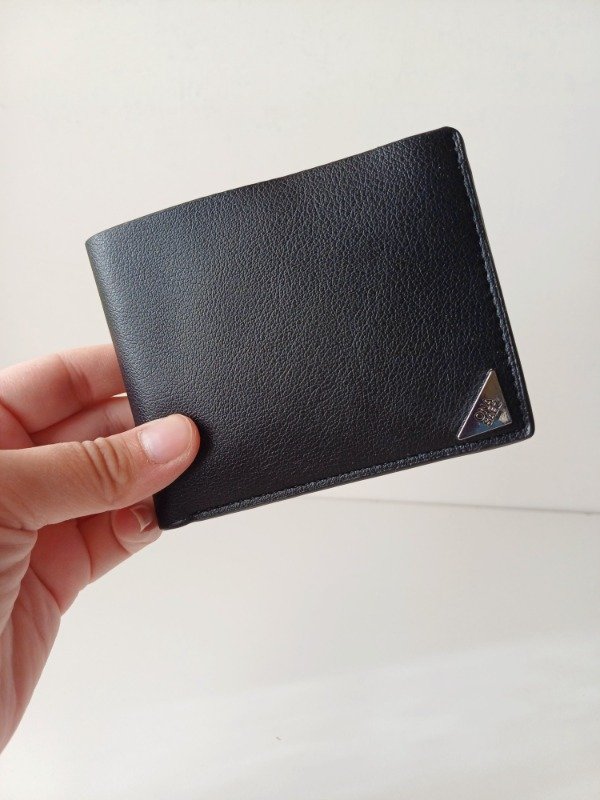 Producto - Billetera negra Ona Saez 2