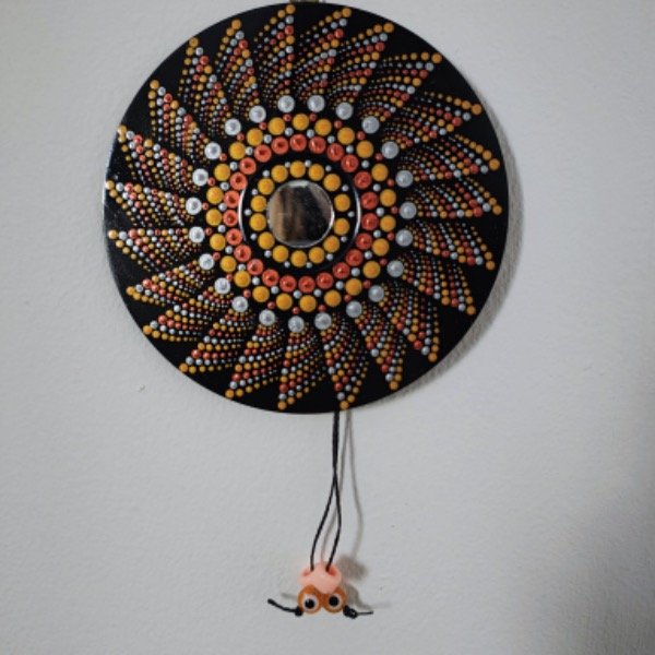 Producto - Mandala "Cobre" en puntillismo sobre CD reutilizado