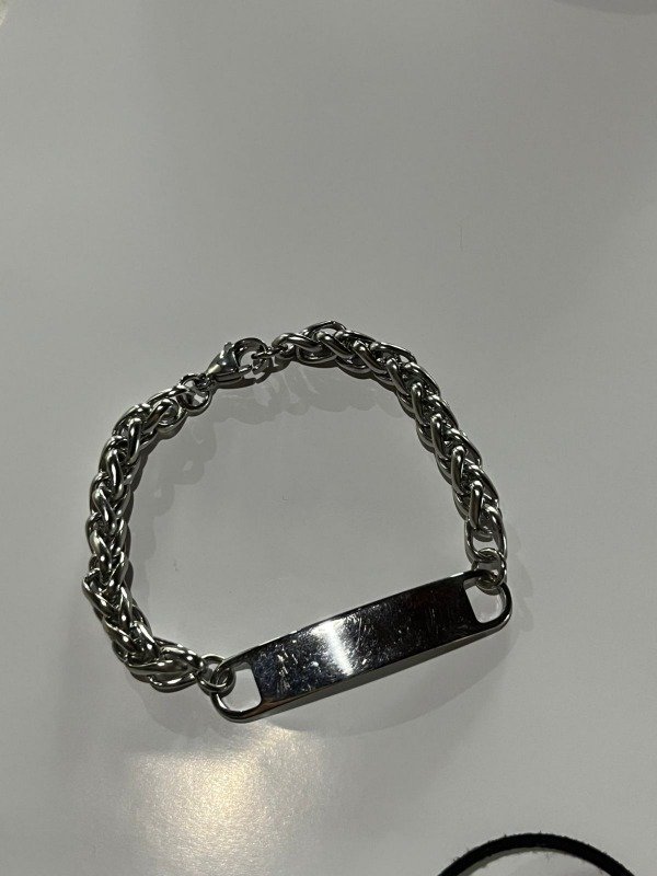 Producto - pulsera con chapita