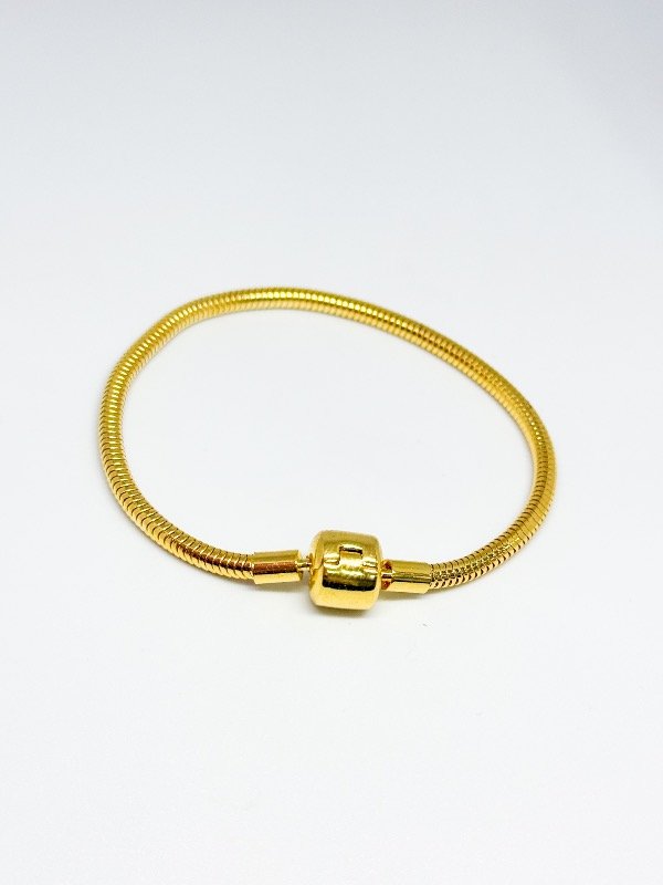 Producto - Pulsera estilo Pandora acero dorado