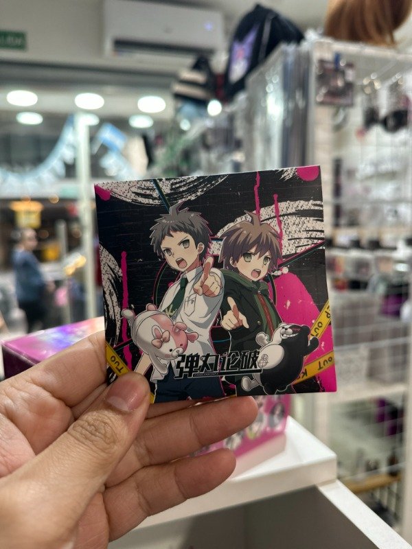 Producto - Pin Sorpresa de Danganronpa 2.0 - 1