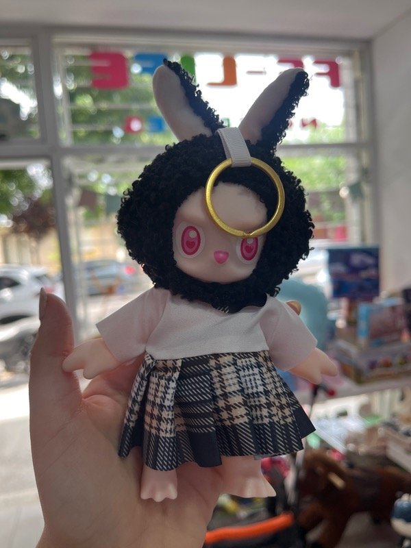 Producto - Labubu rígido con ropa