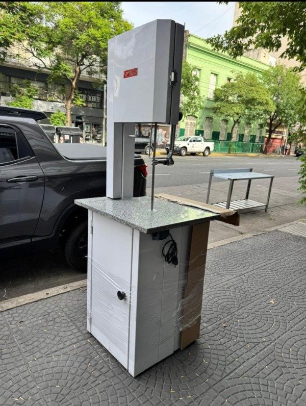 Producto - Sierra Freire Carnicera 1.5 HP