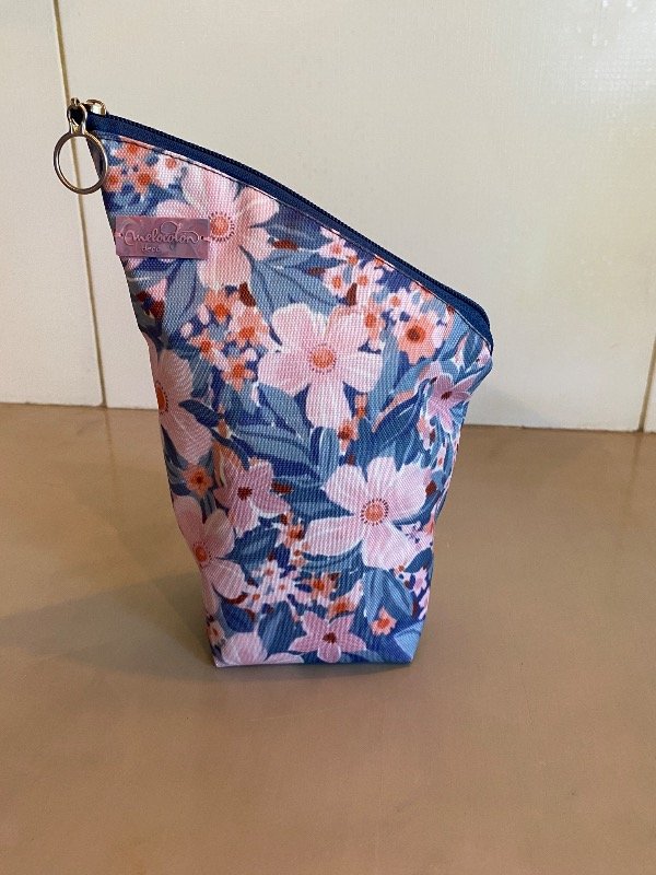 Producto - Yerbera impermeable Flores fdo azul - 2