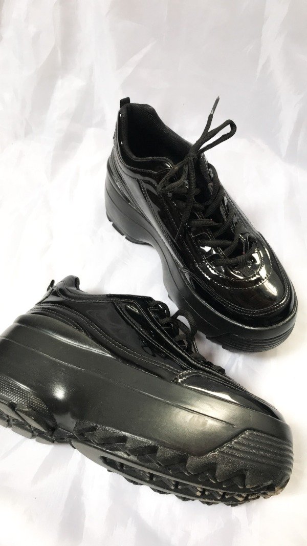 Zapatillas charol - 47 Street - No hay tal Feria