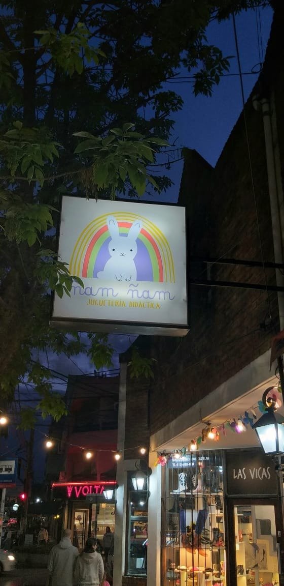 Producto - Ñan Ñan: Carteleria backlight