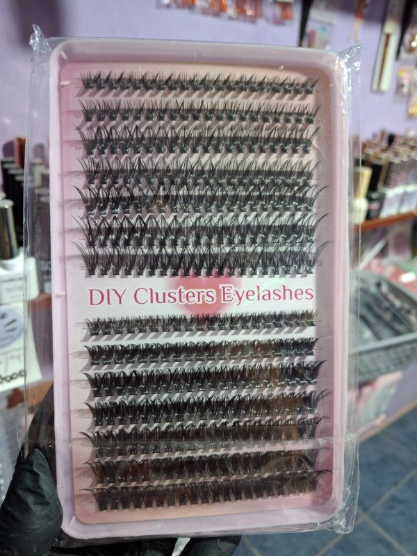 Producto - PESTAÑAS EN RACIMO ( EN GRUPO)