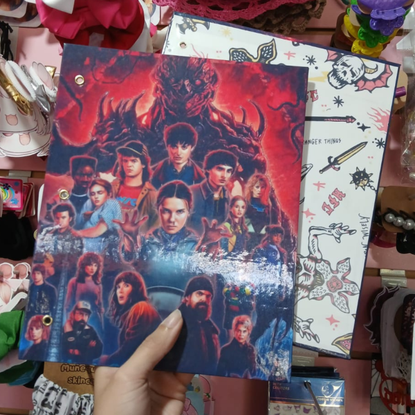 Producto - Carpeta 2 tapas Stranger things