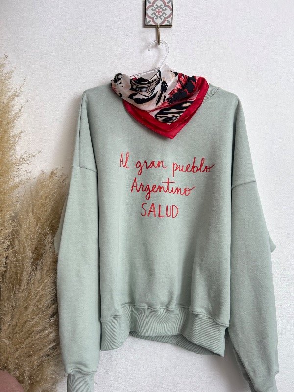 Producto - Buzo Salud verde opaco