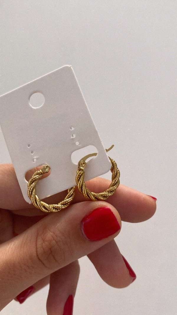 Producto - Argollas Bruna doradas. ACERO