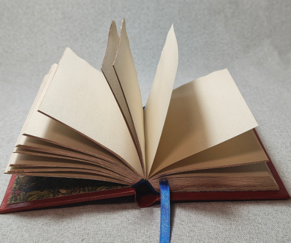 Producto - Cuaderno Rojo A6 - Tapa Dura - 400 páginas - 4