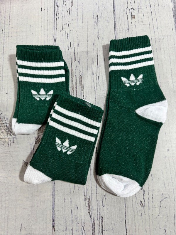 Producto - Adidas Classic Verde Oscuro