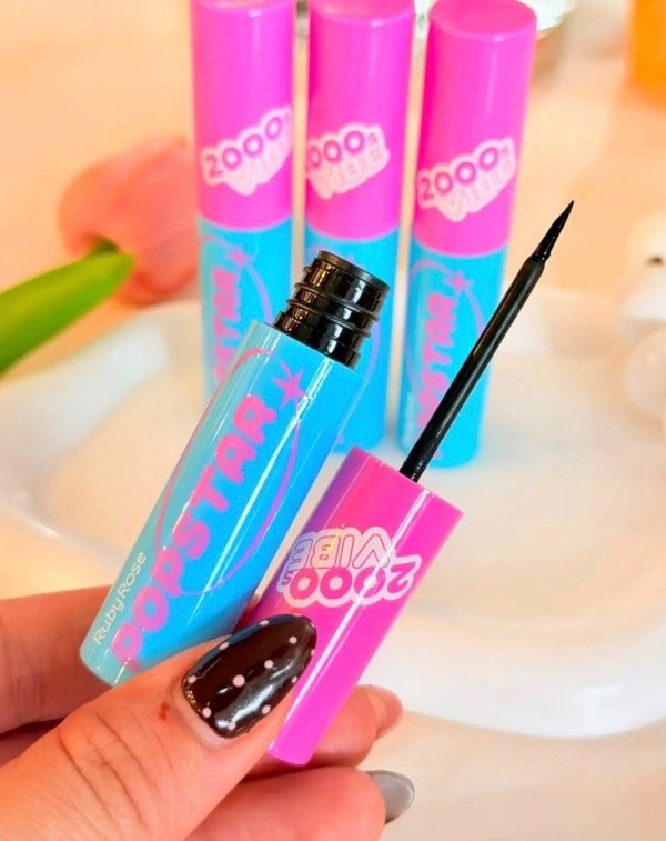 Producto - Delineador liquido popstar ruby rose