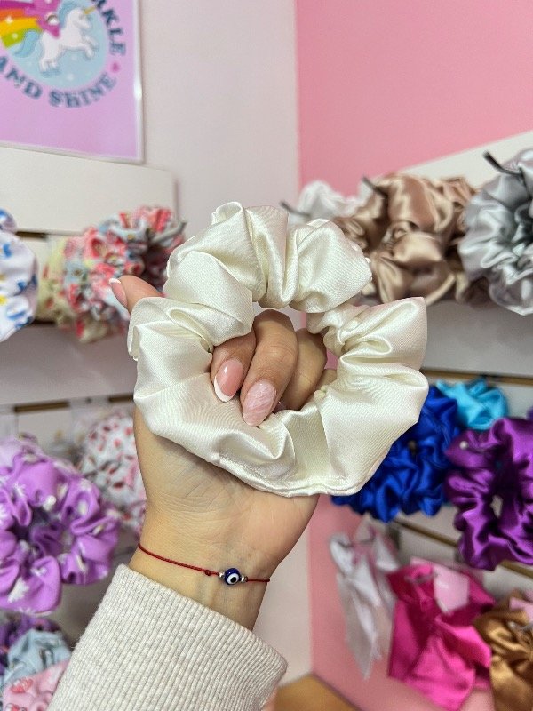 Producto - SCRUNCHIE SATÉN PERLA