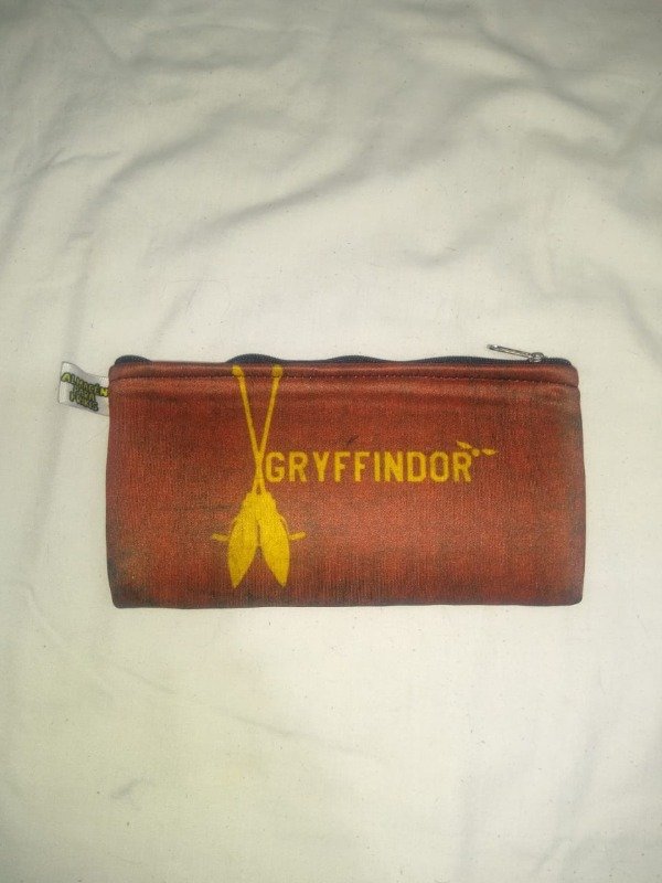 Producto - Cartuchera Gryffindor Quidditch