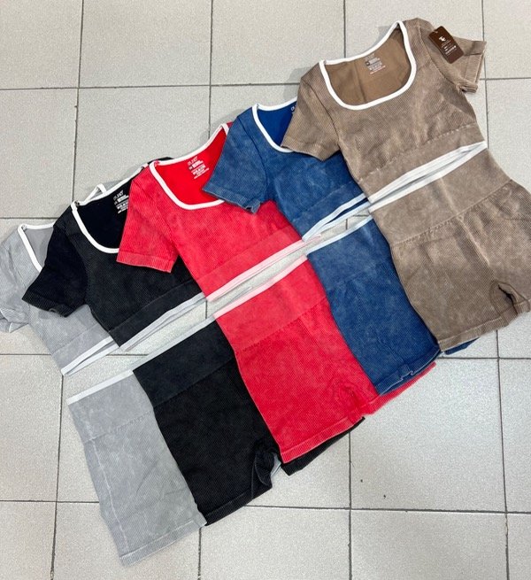 Producto - Conjunto deportivo batik