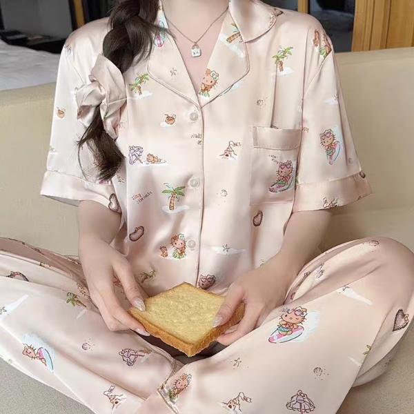 Producto - Pijama Hello Kitty Beige