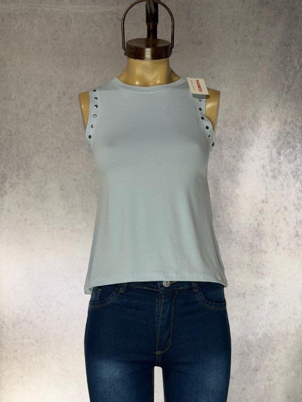 Producto - MUSCULOSA CIRA CELESTE MODAL TACHAS