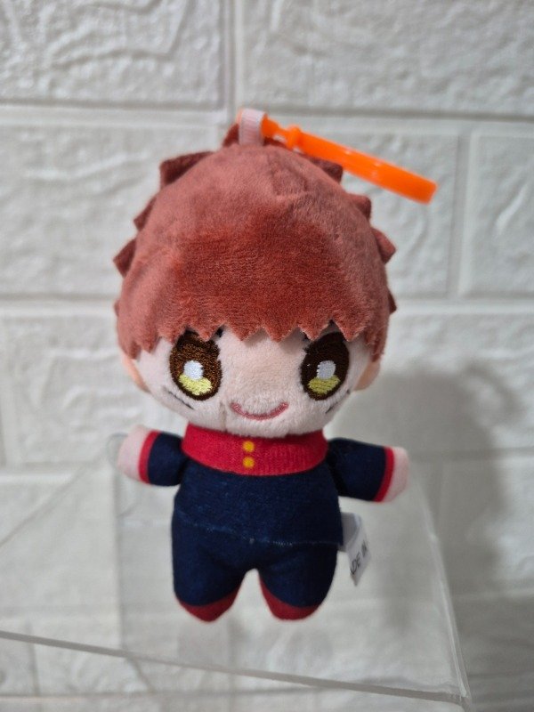 Producto - Llavero peluche Itadori Jujutsu Kaisen 10 cm