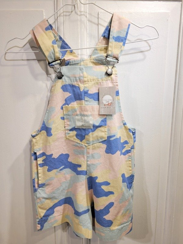 Producto - Jardinero VAN DIKE camuflado Nuevo Con etiqueta Talle 8 años - PRECIO: 28X