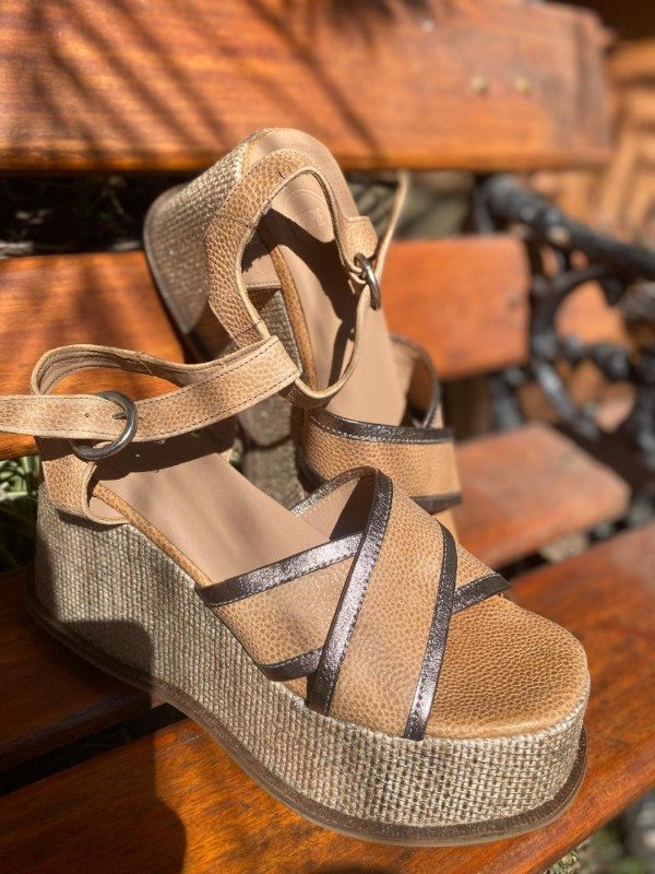 Producto - JUSTINA SUELA