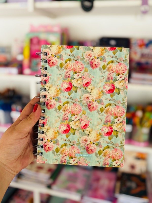 Producto - Cuaderno A5 tapa dura h lisas