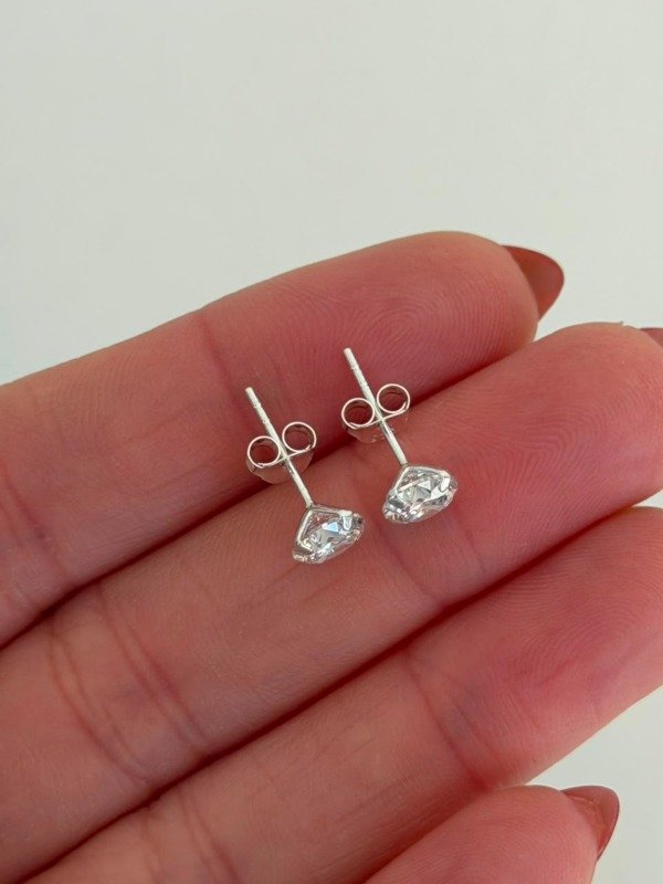 Producto - Aros cubic blanco 6 mm - 1