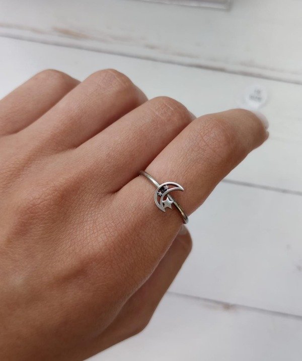 Producto - Anillo Fino con Luna y Estrellas