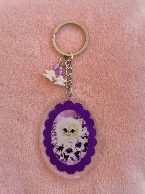 Producto - Llavero Gatito Violeta