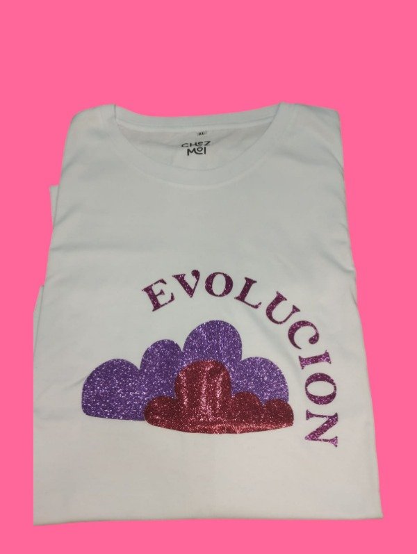 Producto - Remera estampada Evolución