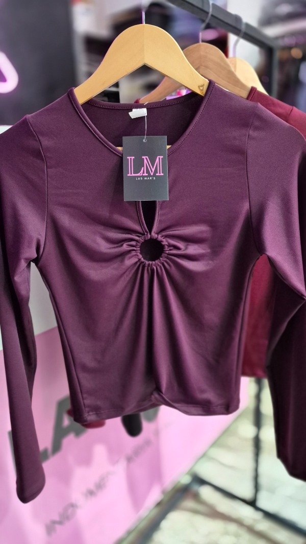 Producto - Camisetas escote y argoya T. 3 y 5