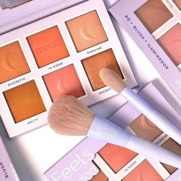 Producto - Paleta de polvo, rubor e iluminador FEELS MOOD- RUBY ROSE