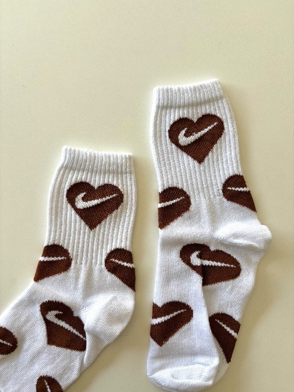 Medias Adidas corazón marrón — imagen 2