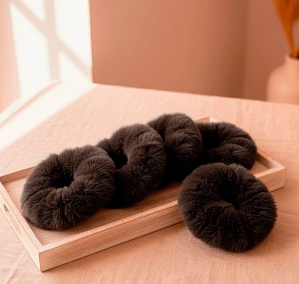 Producto - Colitas piel marrón