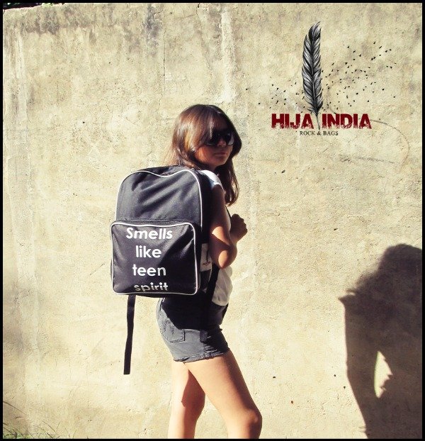 Producto - Mochila "Smells Like" - 3